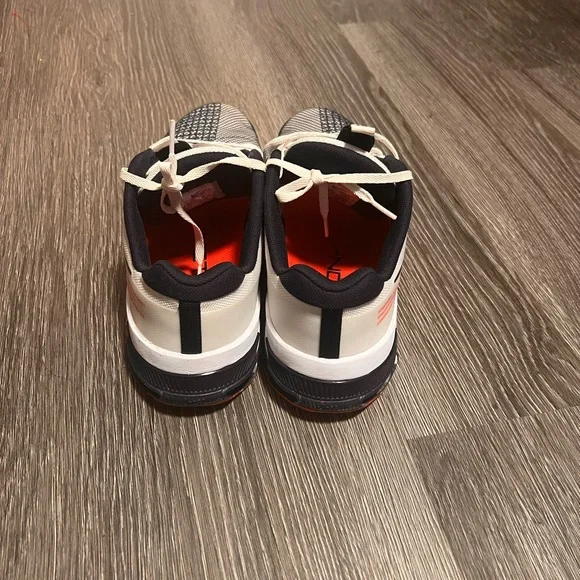 Nike  Metcon Black and White Sneakers with Red Accents - Picture 4 of 9